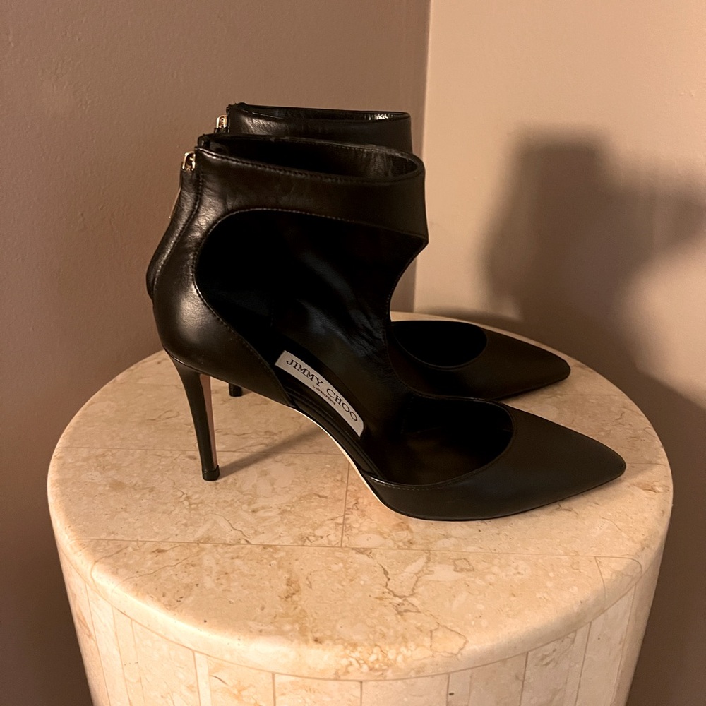 Jimmy Choo Cutout leather pumps 6.5